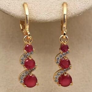 Elegant Gold and Red Gemstone Earrings
